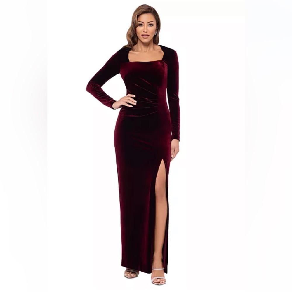 Xscape NWT Size 4 Square Neck Gown Burgundy Long Sleeve Velvet Dress